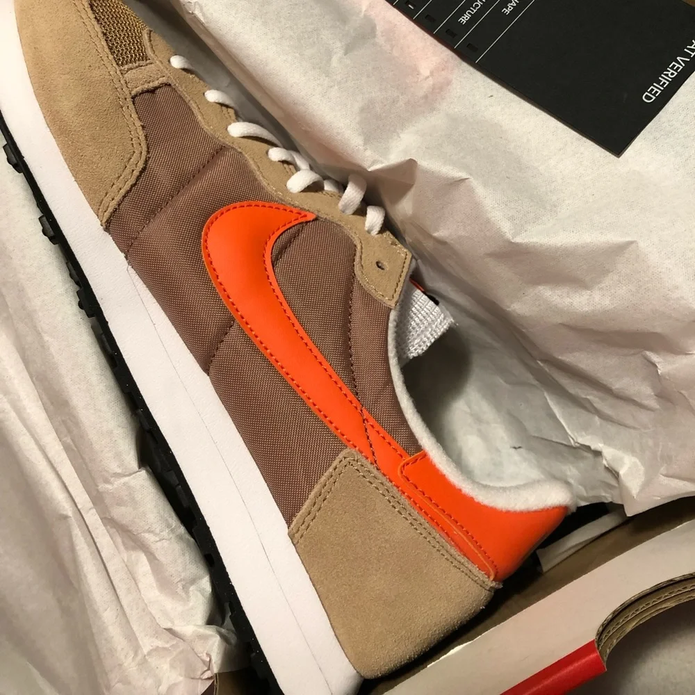 NEW Challenger OG Driftwood Orange Nike